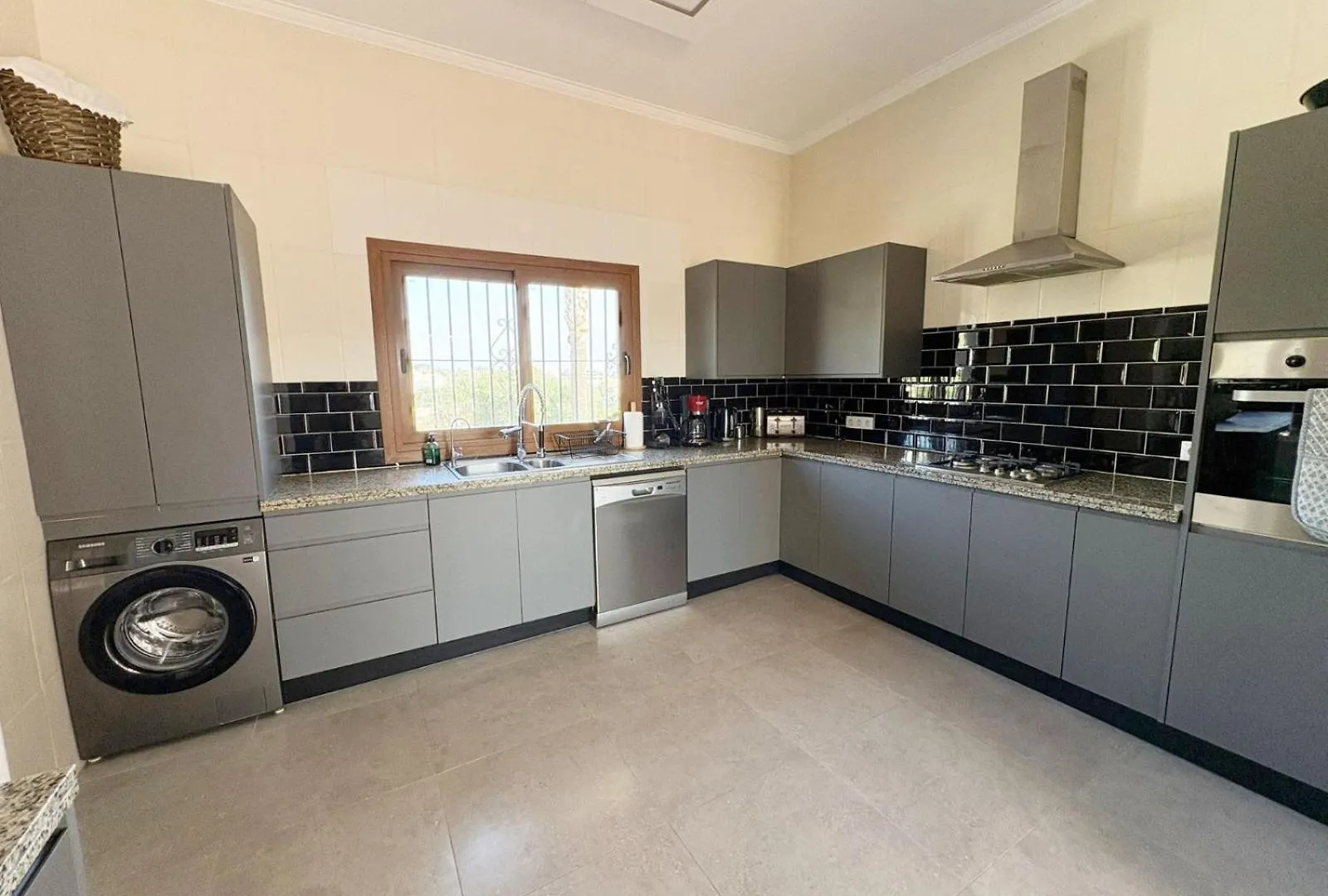 4 Bedroom Villa In Benalmádena Ισπανία