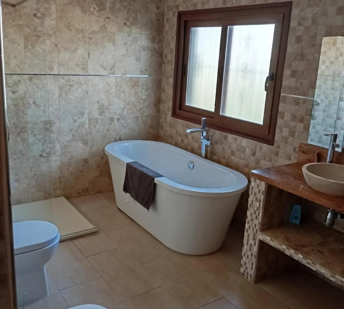 4 Bedroom Villa In Benalmádena Ισπανία