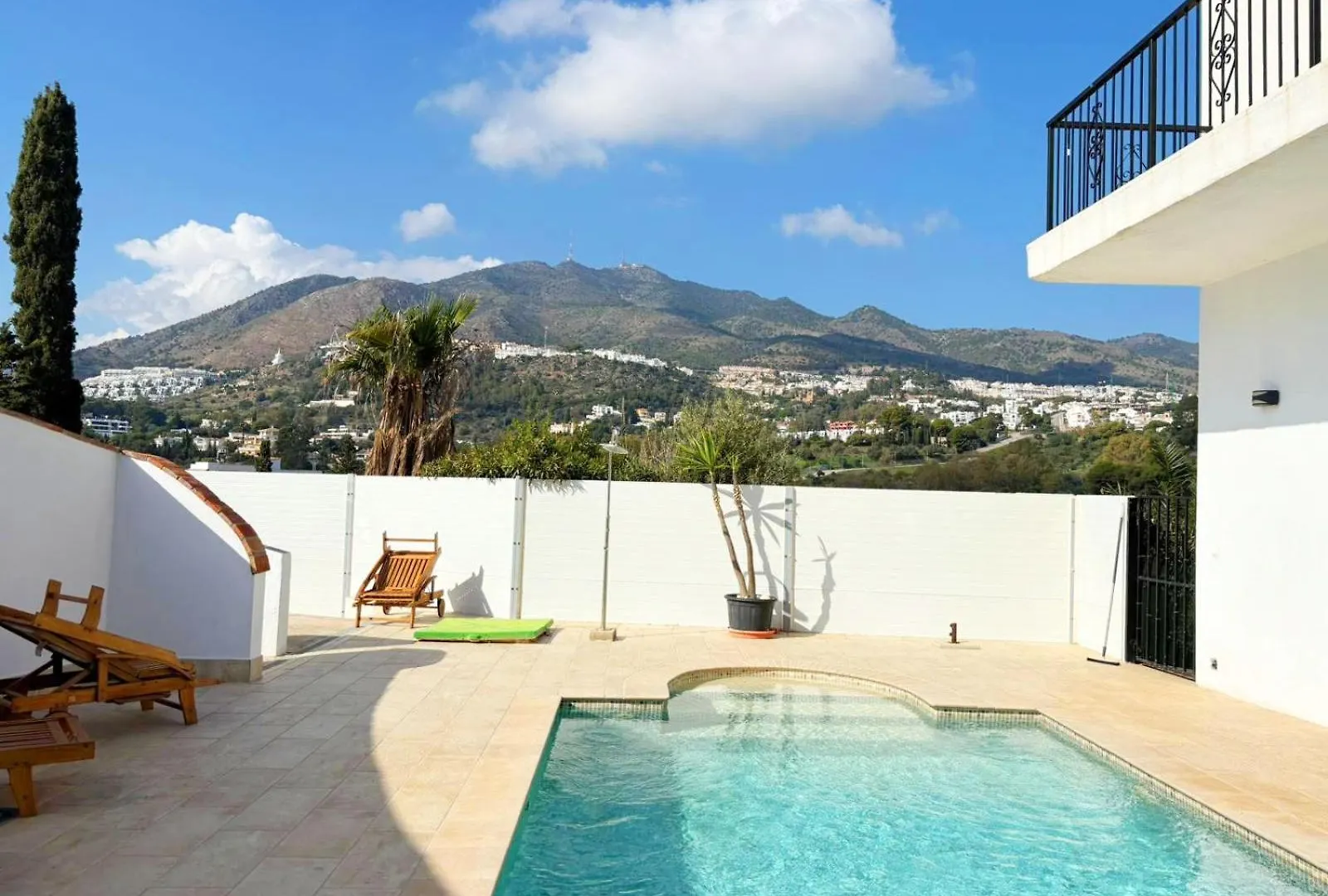 4 Bedroom Villa In Benalmádena 0*,  İspanya